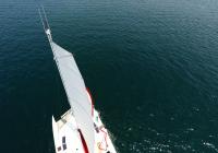 top pf mast på trimaran
